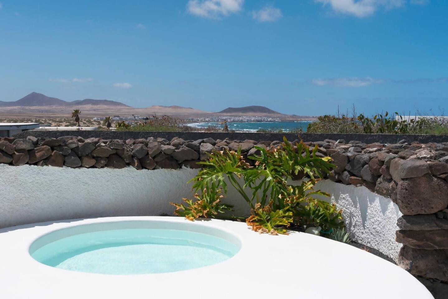 Lanzarote Famara Beach Bungalow Zewnętrze zdjęcie