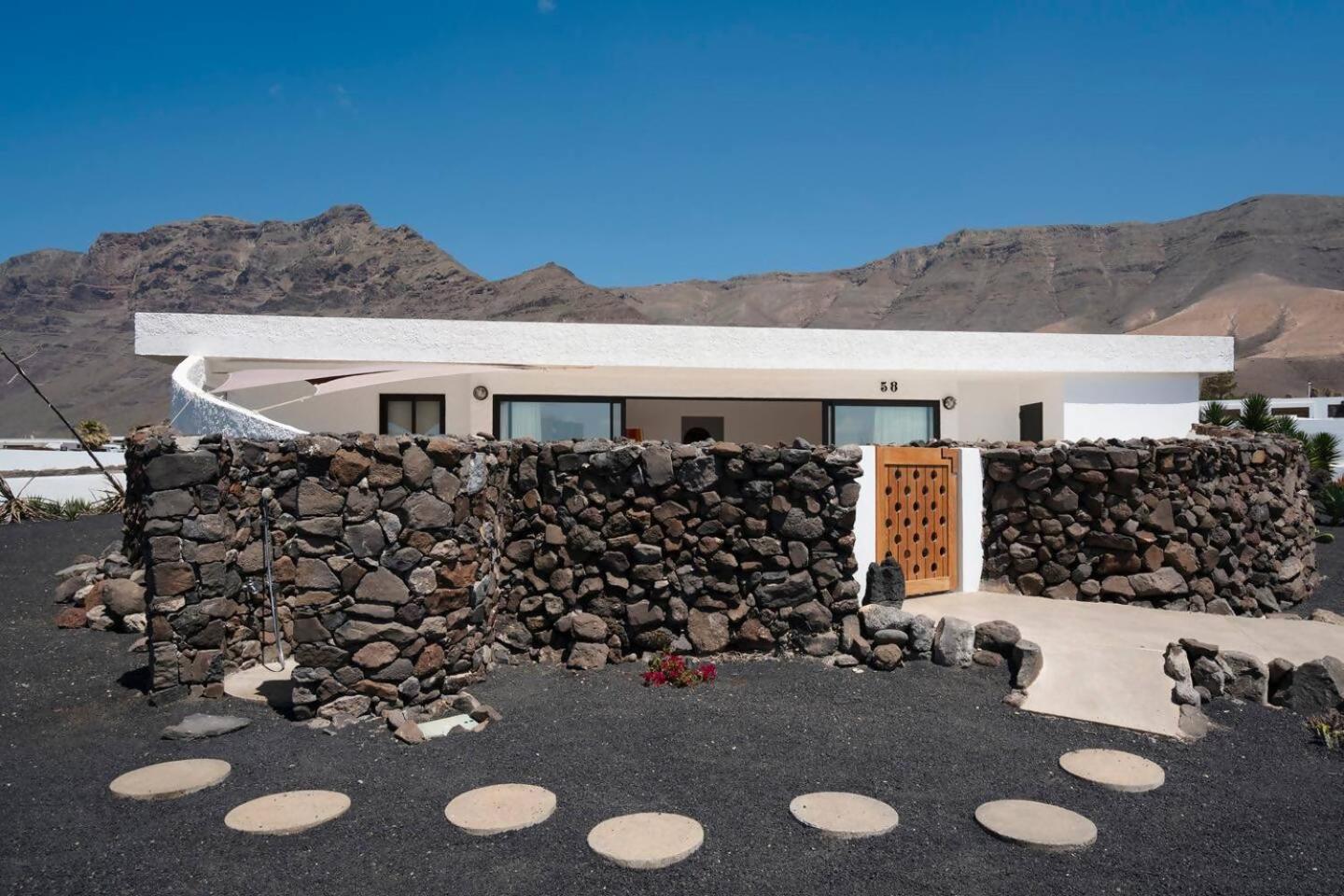 Lanzarote Famara Beach Bungalow Zewnętrze zdjęcie